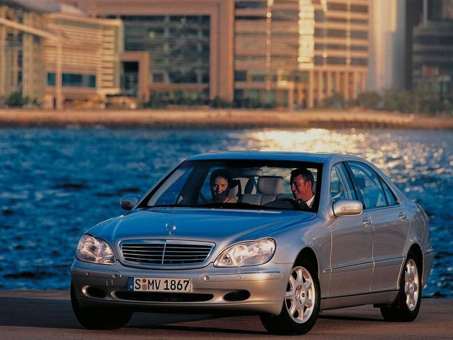  Mercedes-Benz S500 1998 года  (фото 3 из 14)